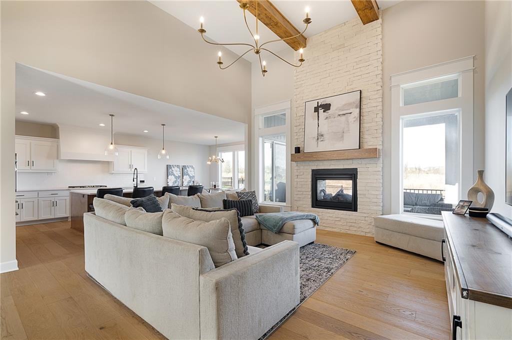 Listing Photo MLS #HMS2608049