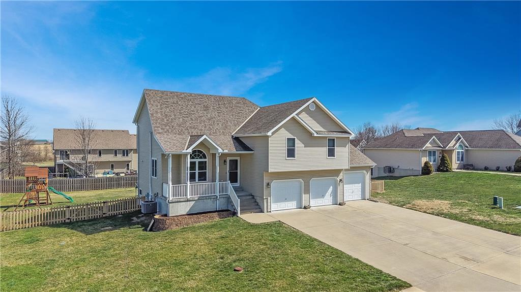 Listing Photo MLS #HMS2608258