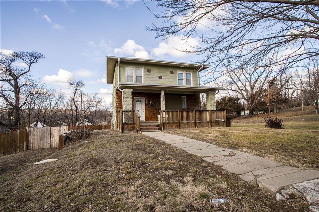 Listing Photo MLS #HMS2609113