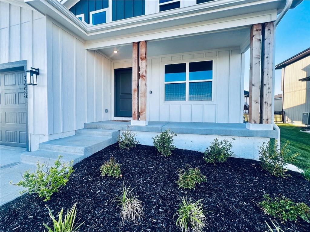 Listing Photo MLS #HMS2609165