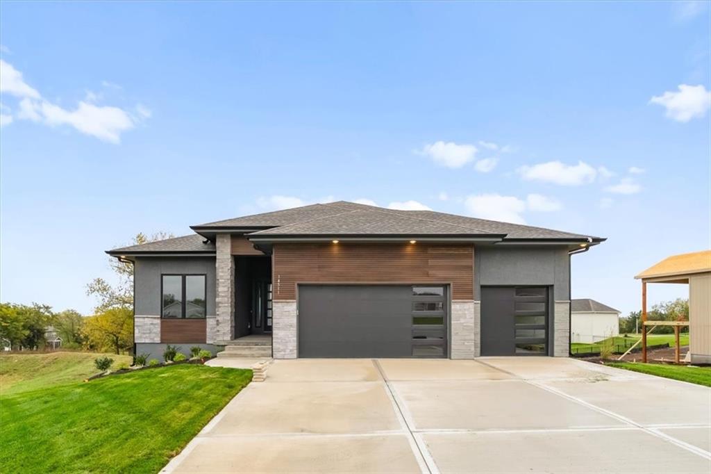 Listing Photo MLS #HMS2609184