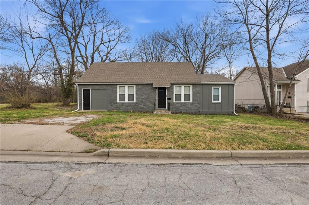 Listing Photo MLS #HMS2609312