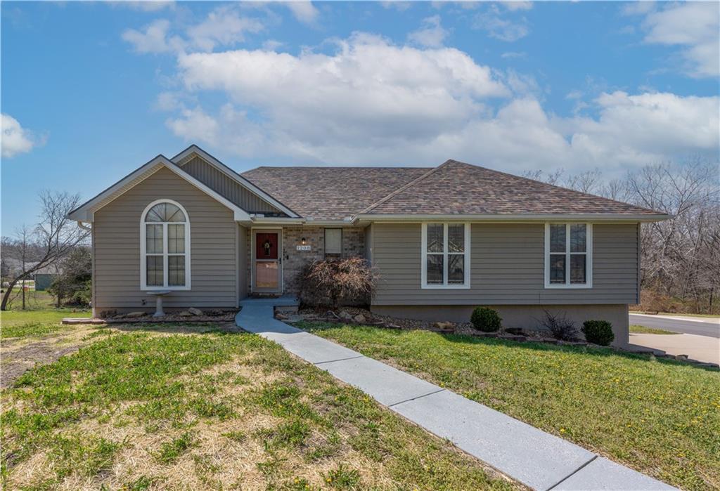Listing Photo MLS #HMS2610151