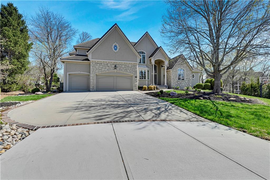 Listing Photo MLS #HMS2610236