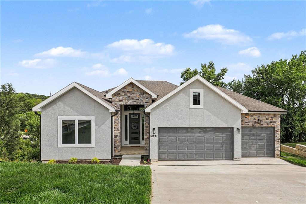 Listing Photo MLS #HMS2611868