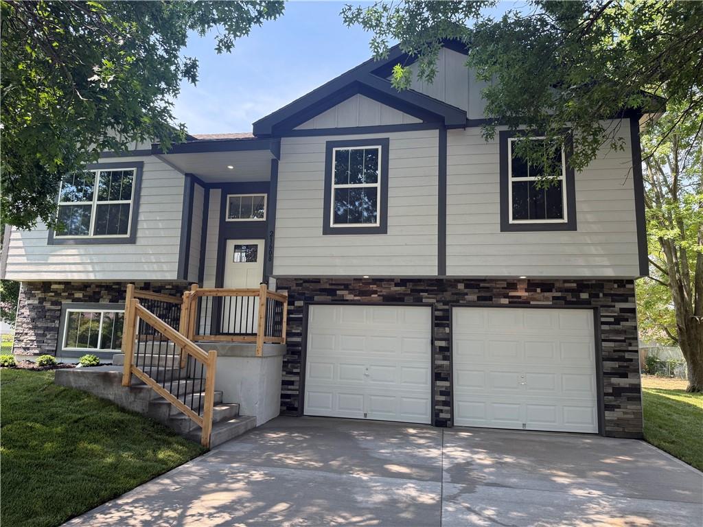 Listing Photo MLS #HMS2612551