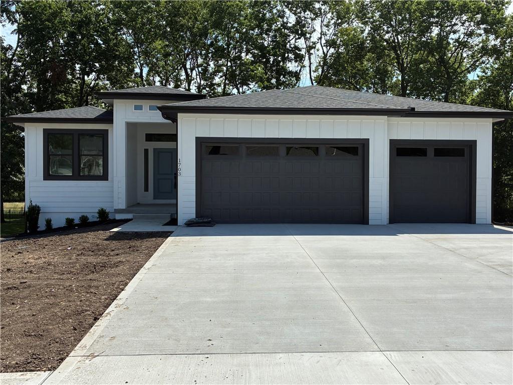 Listing Photo MLS #HMS2612604