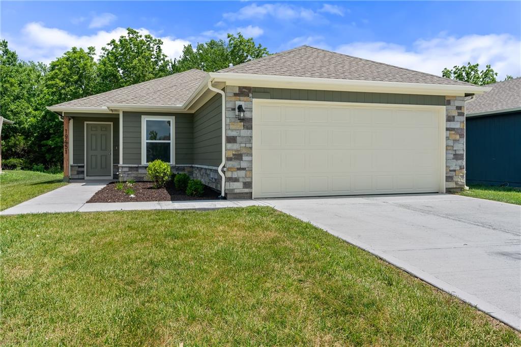 Listing Photo MLS #HMS2612831