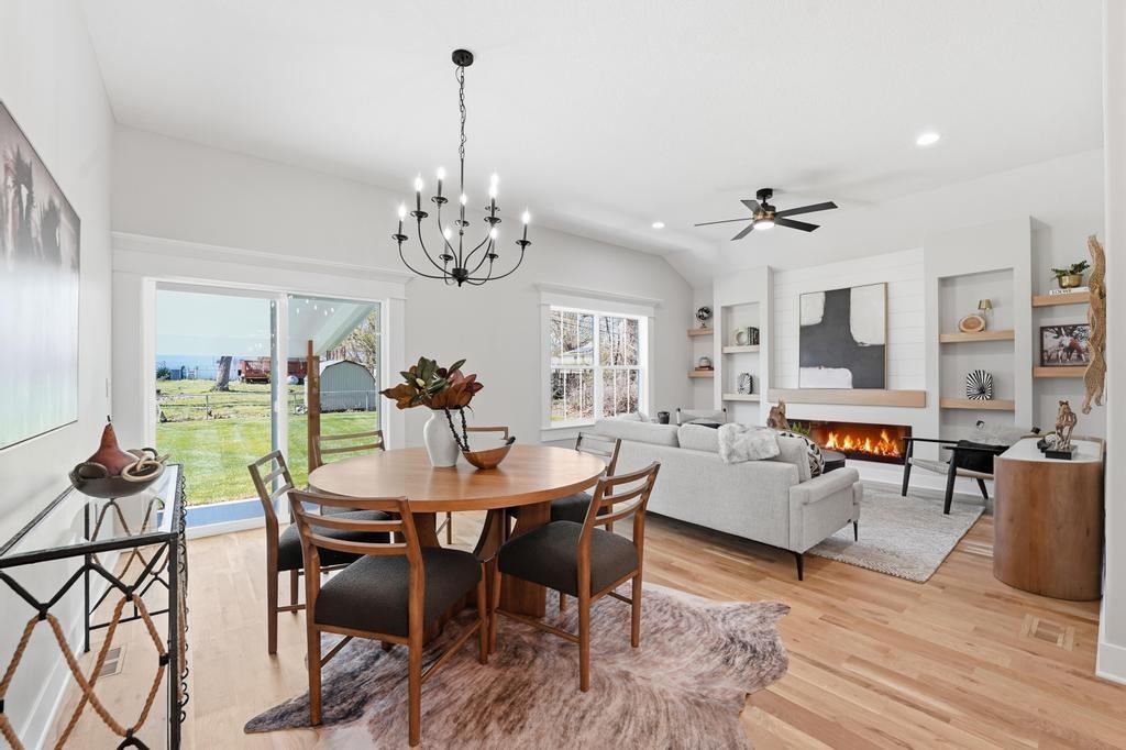Listing Photo MLS #HMS2612946