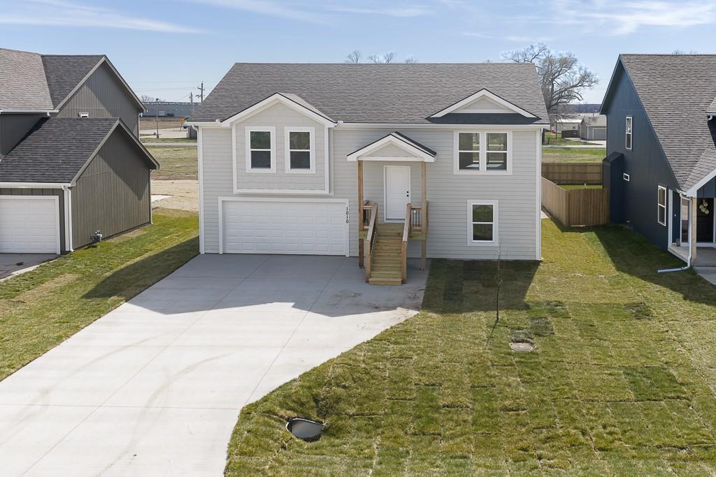 Listing Photo MLS #HMS2613017