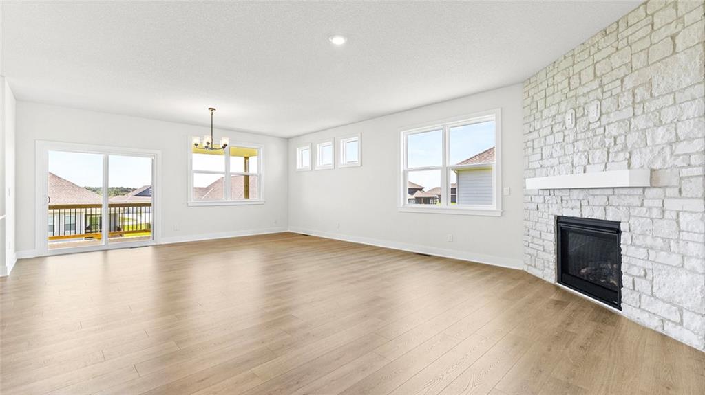 Listing Photo MLS #HMS2613065