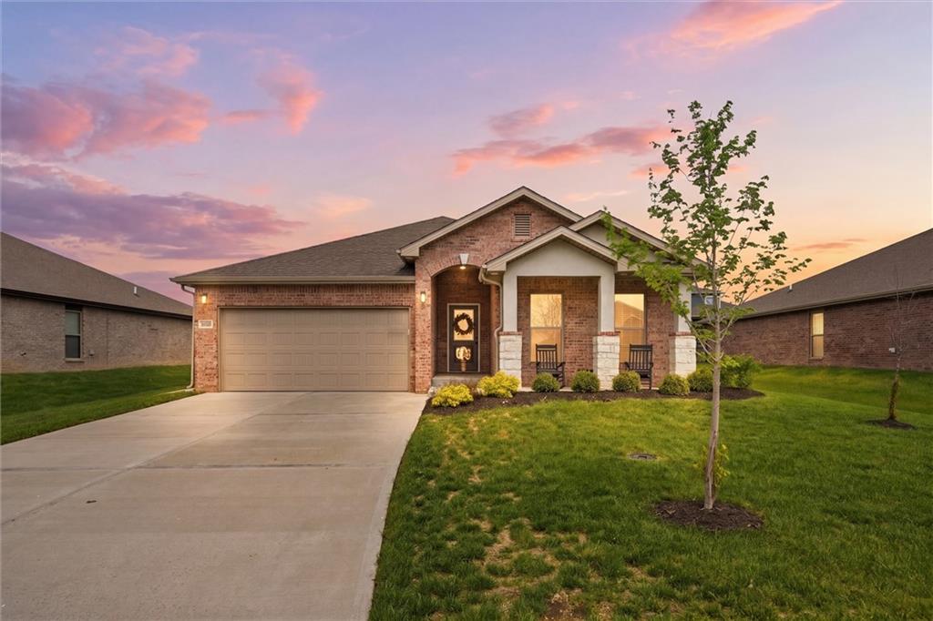 Listing Photo MLS #HMS2613361