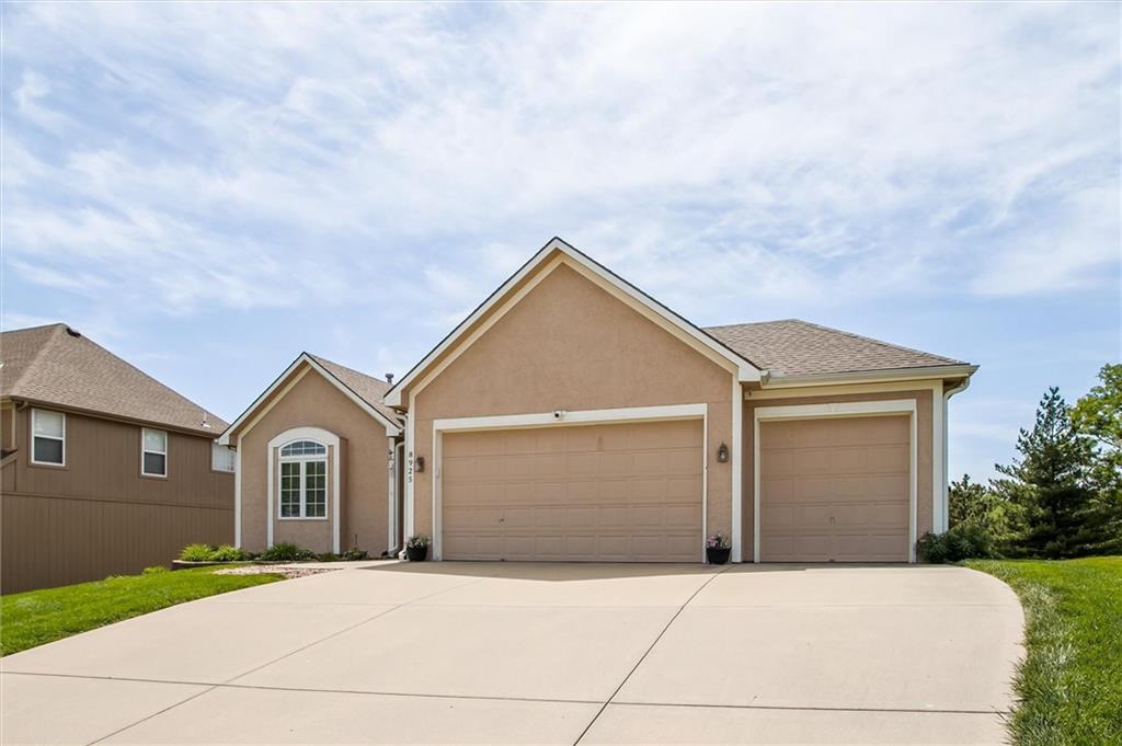 Listing Photo MLS #HMS2614046
