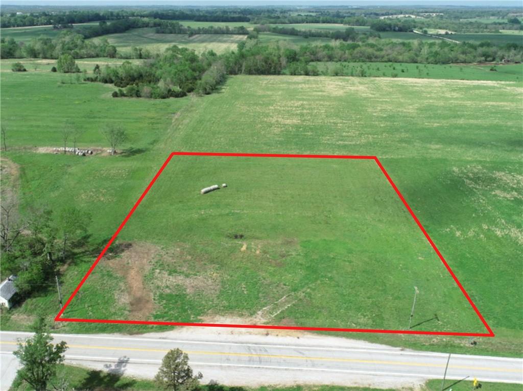 Listing Photo MLS #HMS2615011