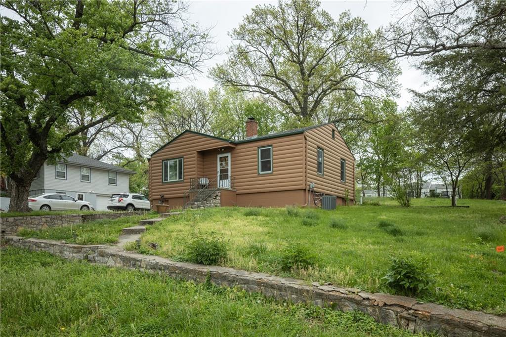 Listing Photo MLS #HMS2615481