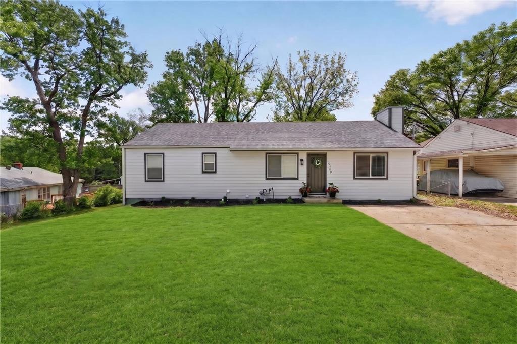 Listing Photo MLS #HMS2617480