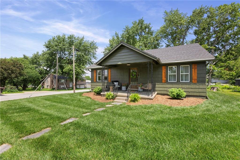Listing Photo MLS #HMS2621819