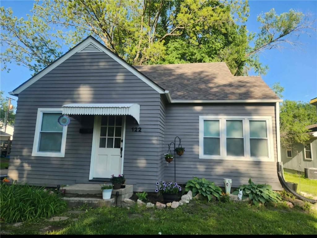 Listing Photo MLS #HMS2624019