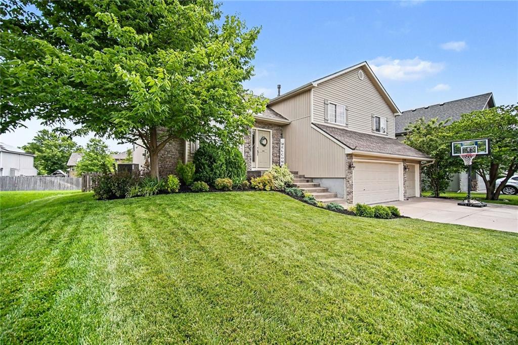 Listing Photo MLS #HMS2624671