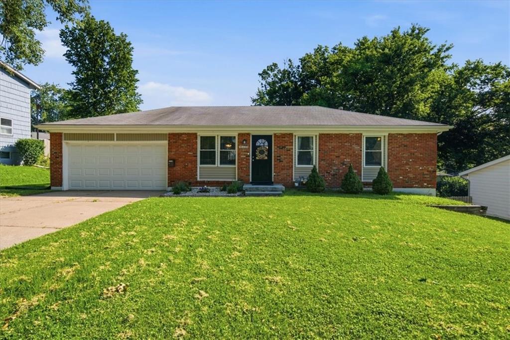 Listing Photo MLS #HMS2625036