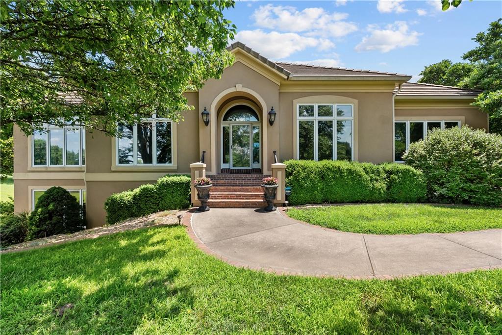Listing Photo MLS #HMS2625577