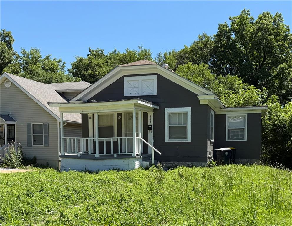 Listing Photo MLS #HMS2625908