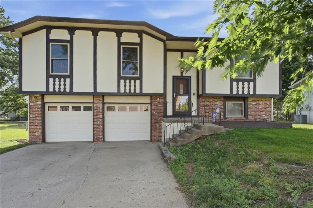 Listing Photo MLS #HMS2628851
