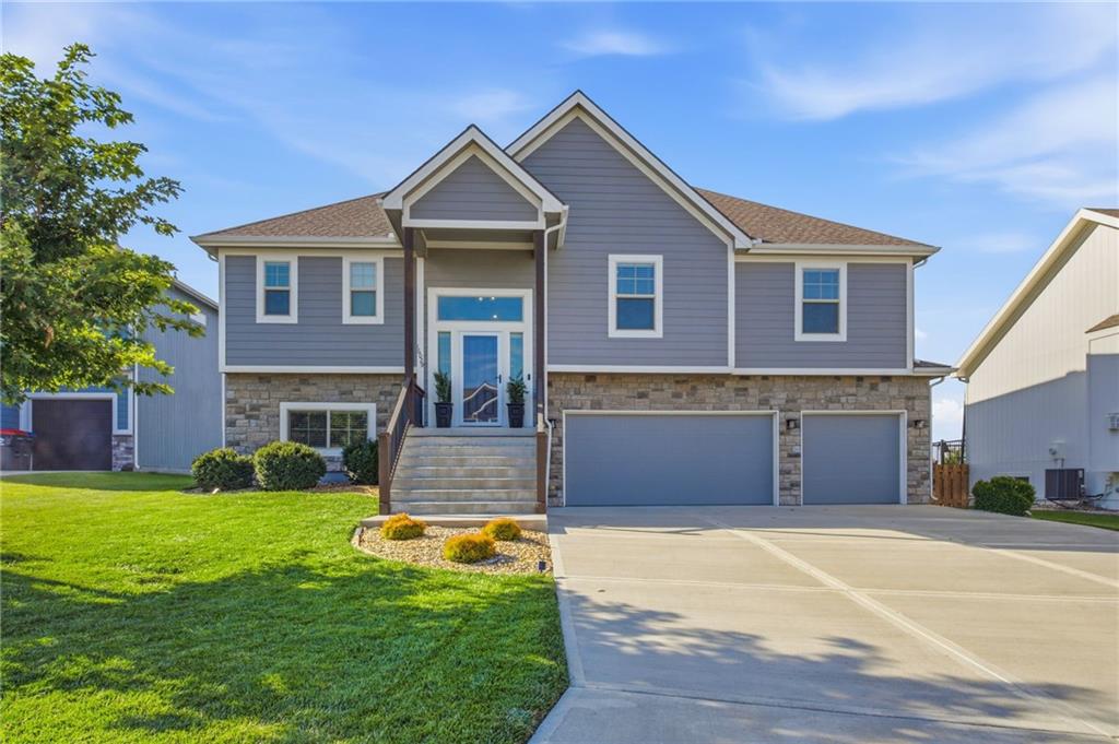 Listing Photo MLS #HMS2629128