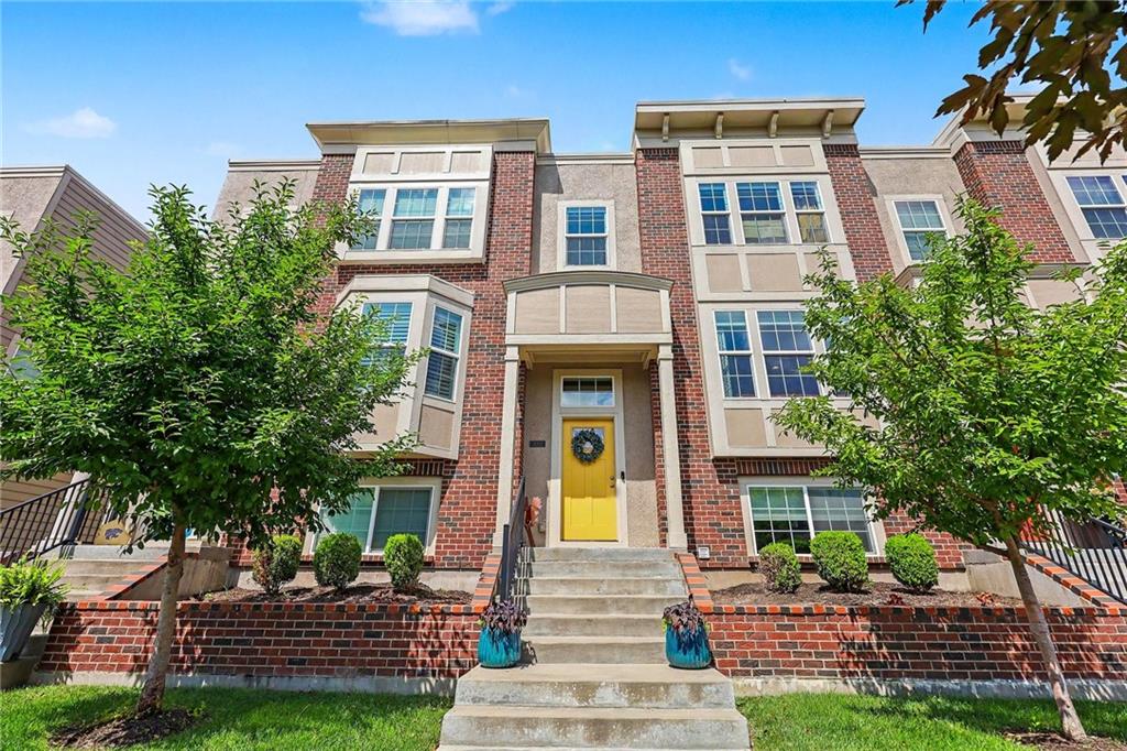 Listing Photo MLS #HMS2629309