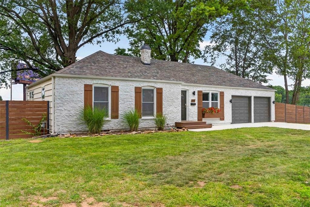 Listing Photo MLS #HMS2629477