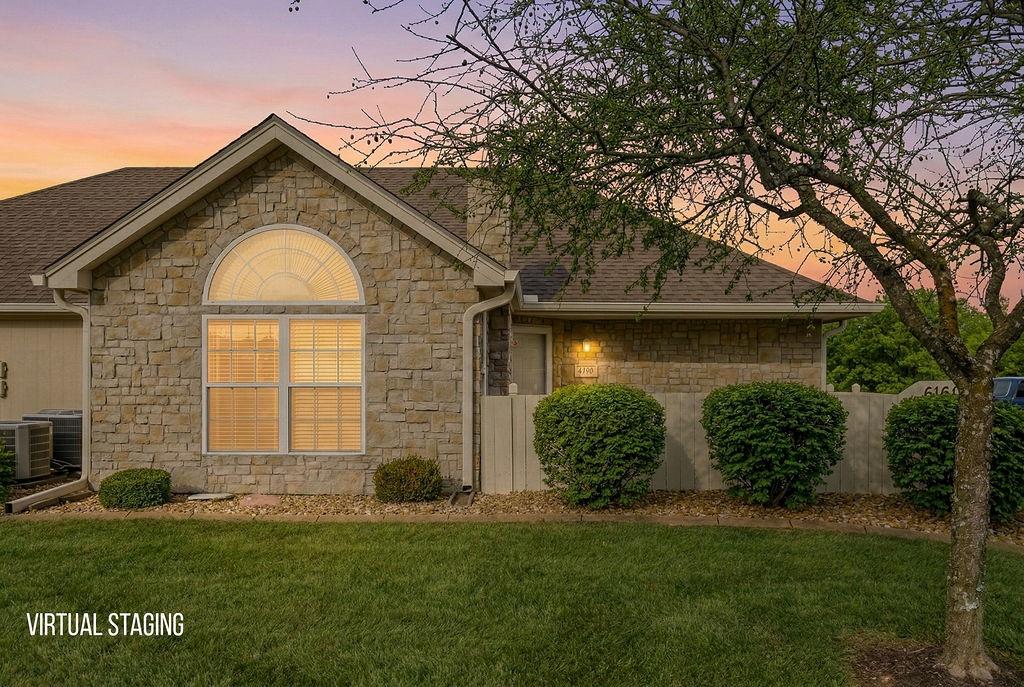 Listing Photo MLS #HMS2629594