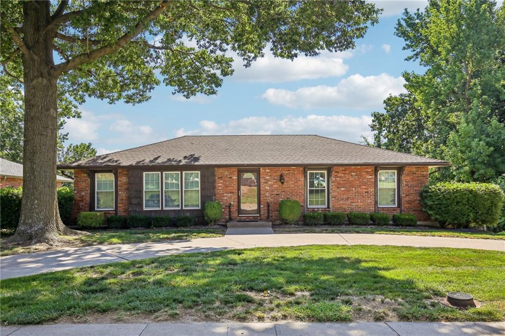Listing Photo MLS #HMS2629680