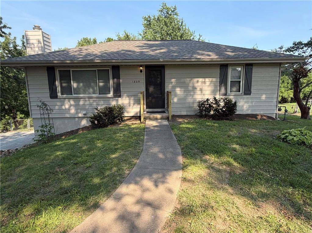 Listing Photo MLS #HMS2629801