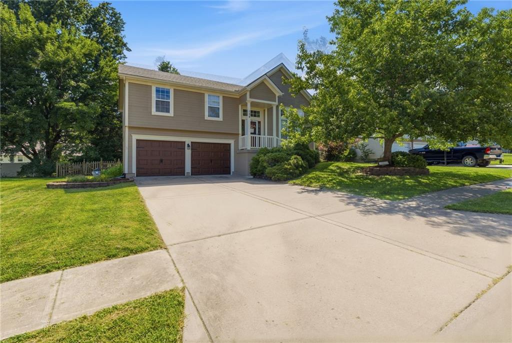 Listing Photo MLS #HMS2629810