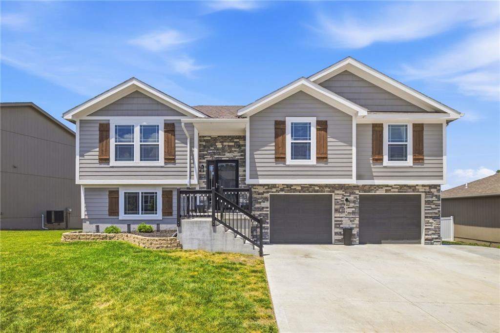 Listing Photo MLS #HMS2629823