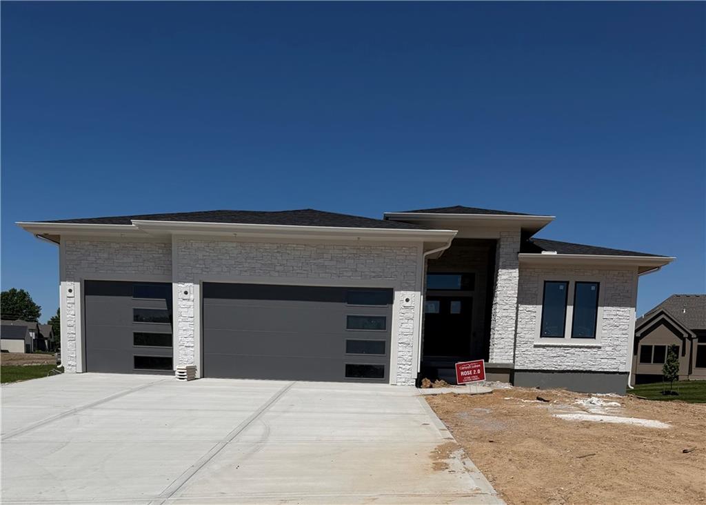 Listing Photo MLS #HMS2630423
