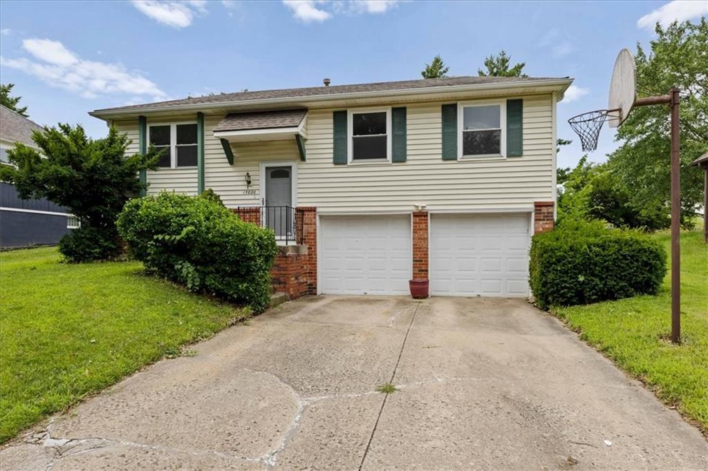 Listing Photo MLS #HMS2630852