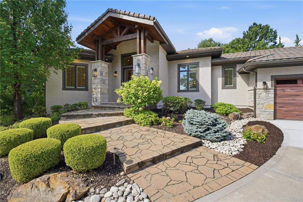Listing Photo MLS #HMS2631282
