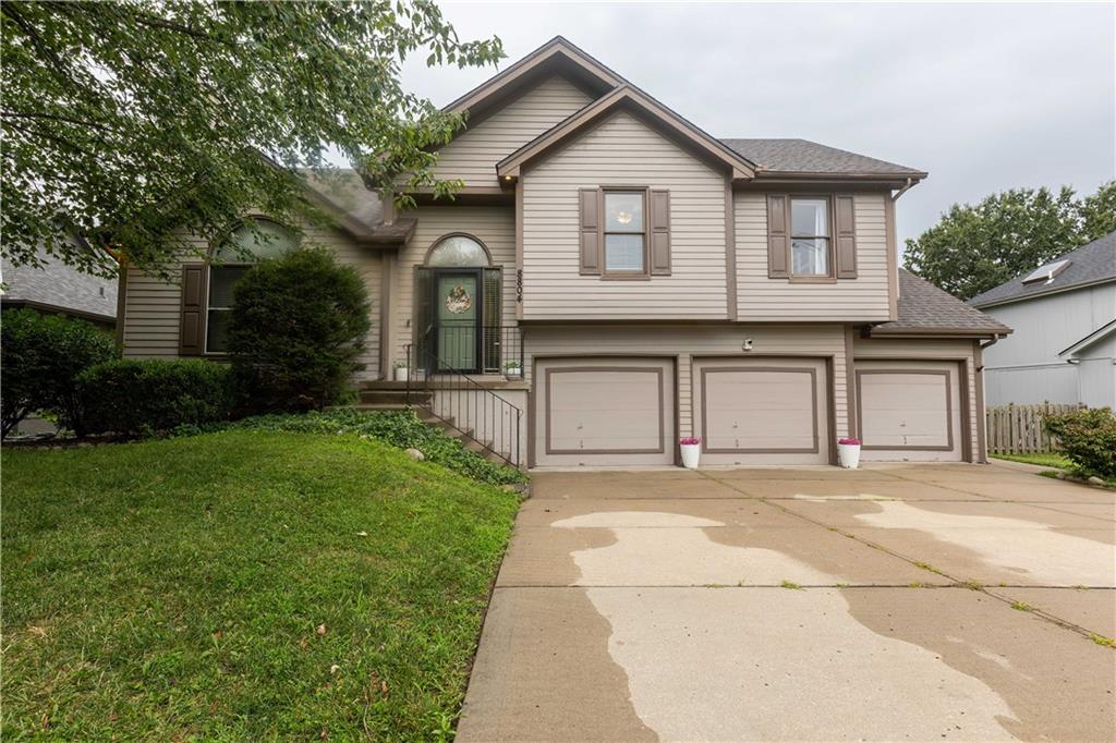 Listing Photo MLS #HMS2631555