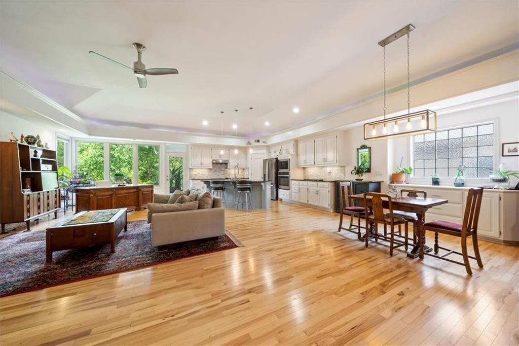 Listing Photo MLS #HMS2632818