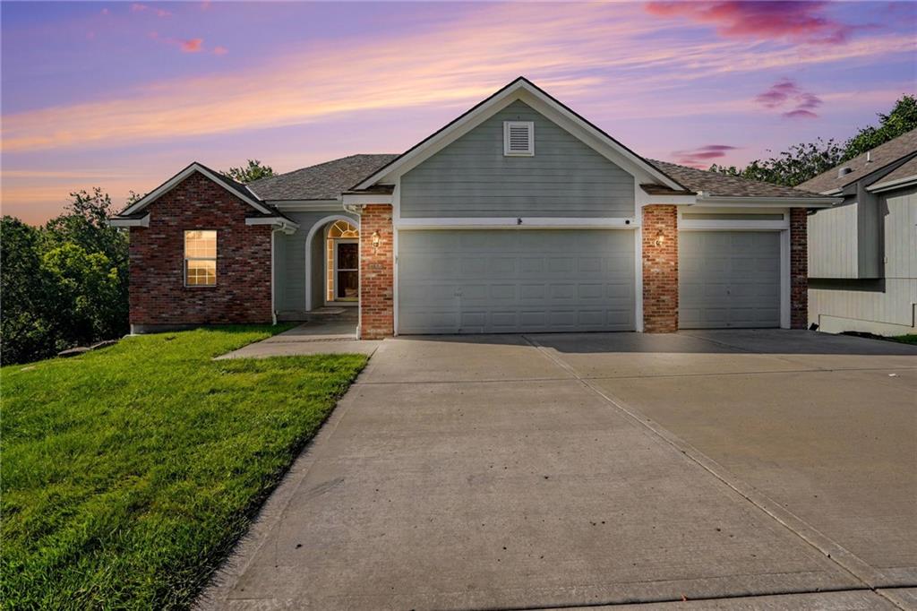 Listing Photo MLS #HMS2632926