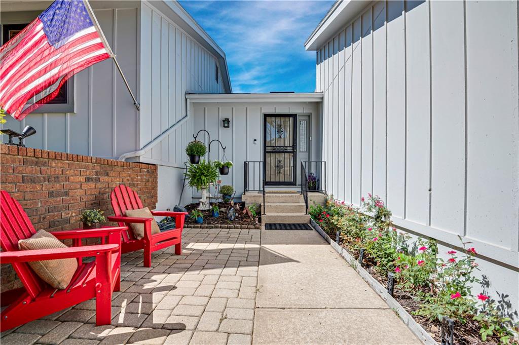 Listing Photo MLS #HMS2633532