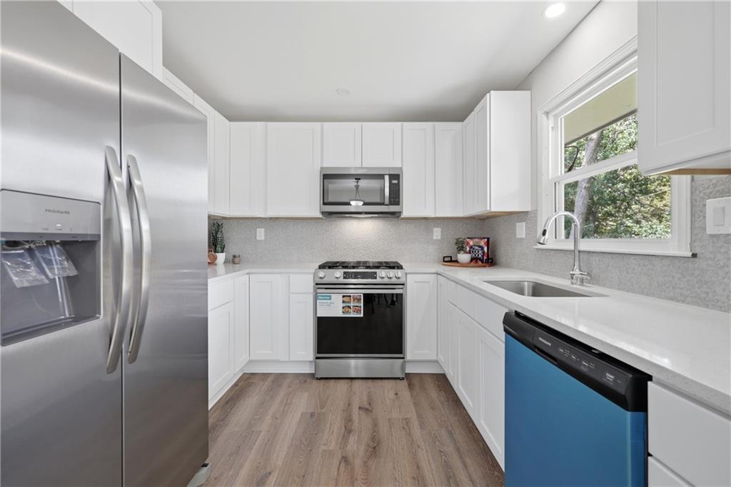 Listing Photo MLS #HMS2633997