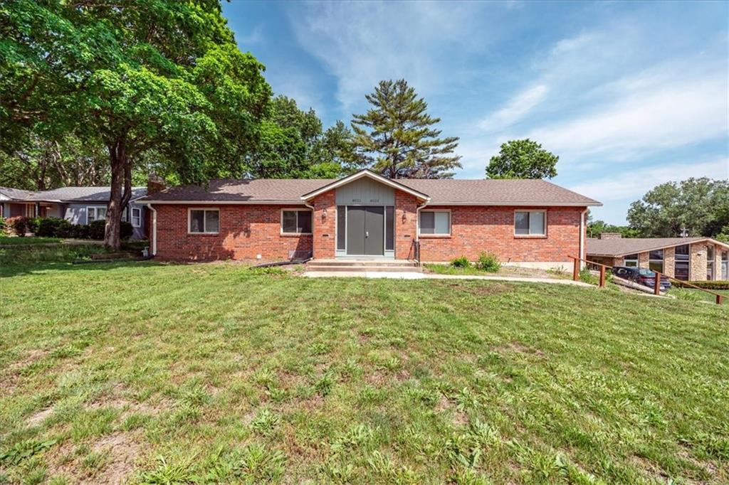 Listing Photo MLS #HMS2634285