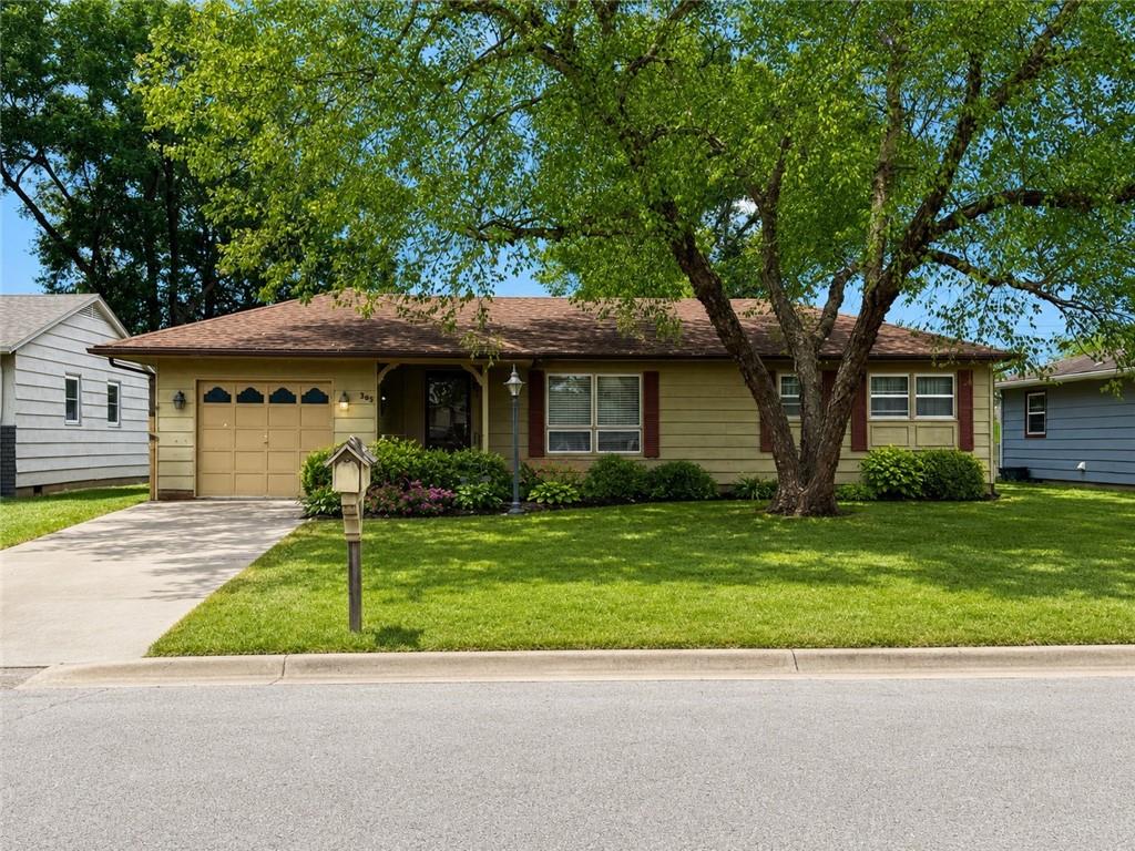 Listing Photo MLS #HMS2637417