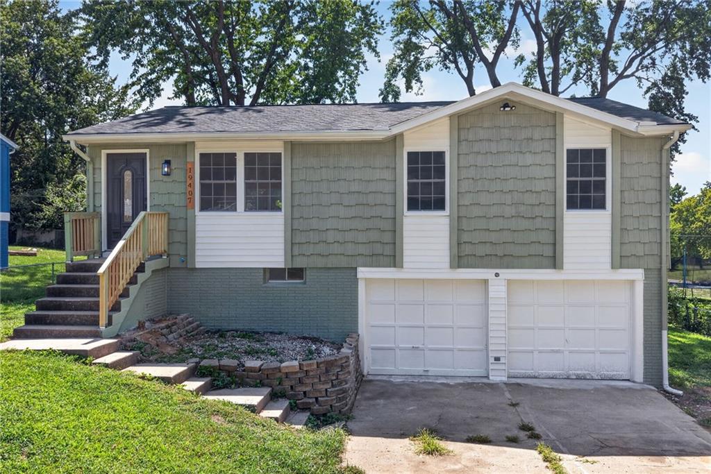 Listing Photo MLS #HMS2639266