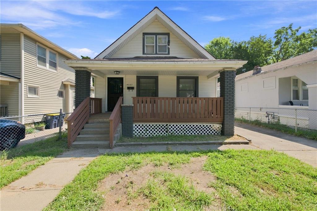 Listing Photo MLS #HMS2639452