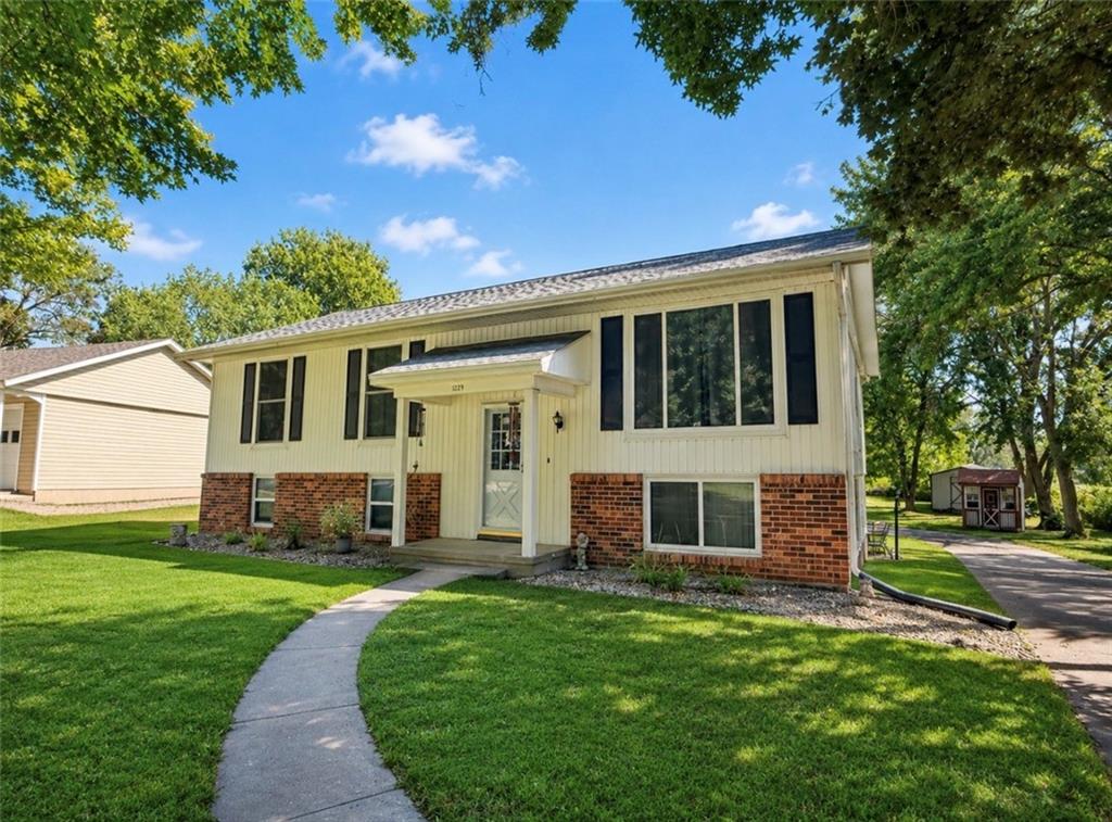 Listing Photo MLS #HMS2640625