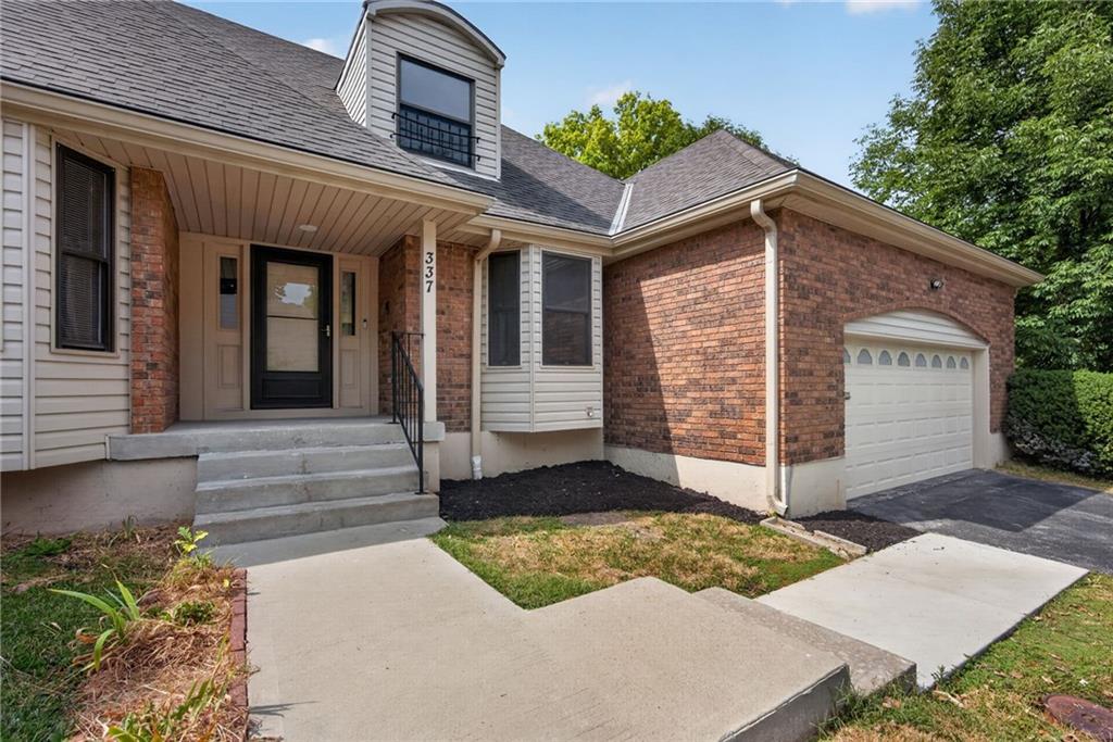 Listing Photo MLS #HMS2641608