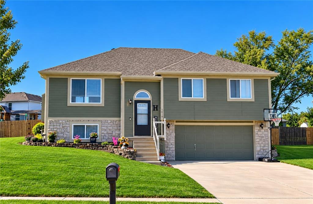 Listing Photo MLS #HMS2644644